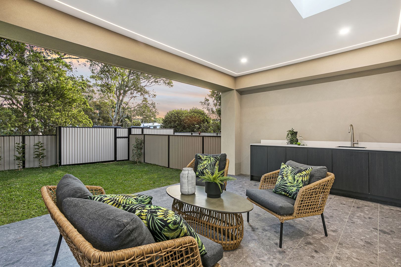 302a The Boulevarde, Gymea NSW 2227, Image 2