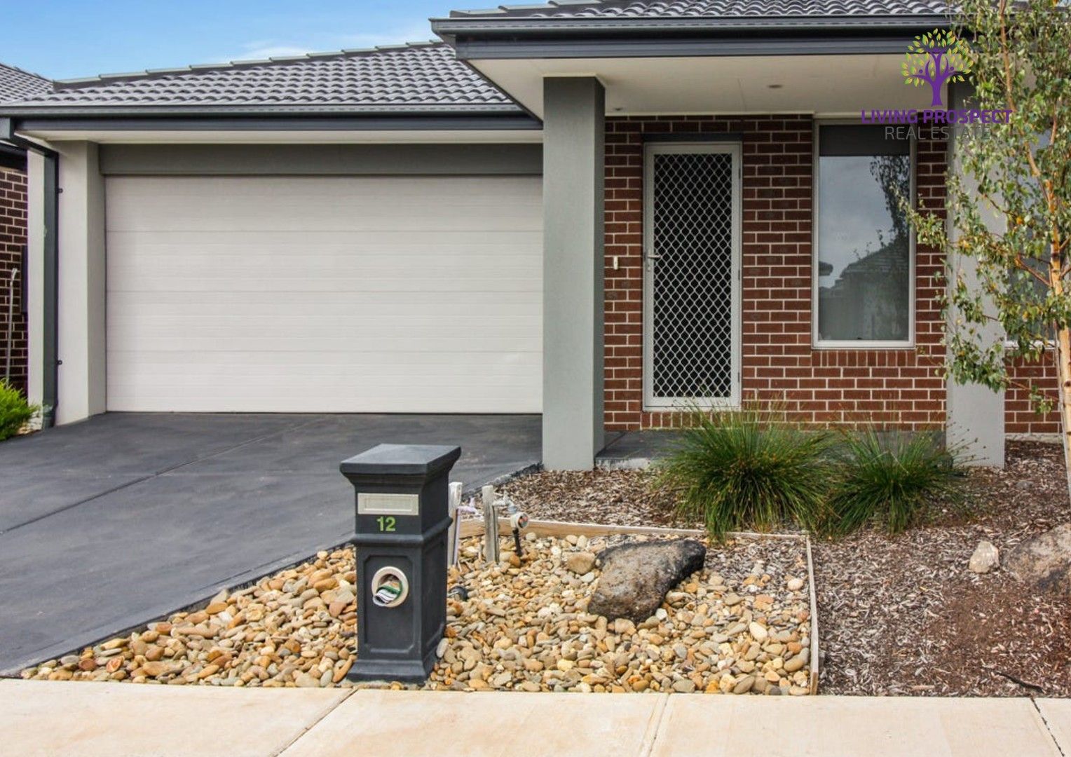 4 bedrooms House in 12 Impara Rise WERRIBEE VIC, 3030
