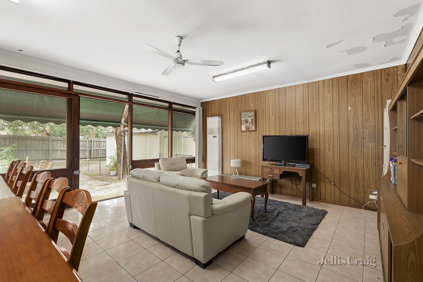 41 Barry Road, Burwood East VIC 3151, Image 2