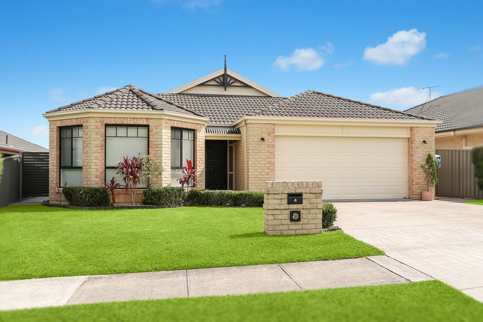 4 Glider Court, Charlestown NSW 2290, Image 0