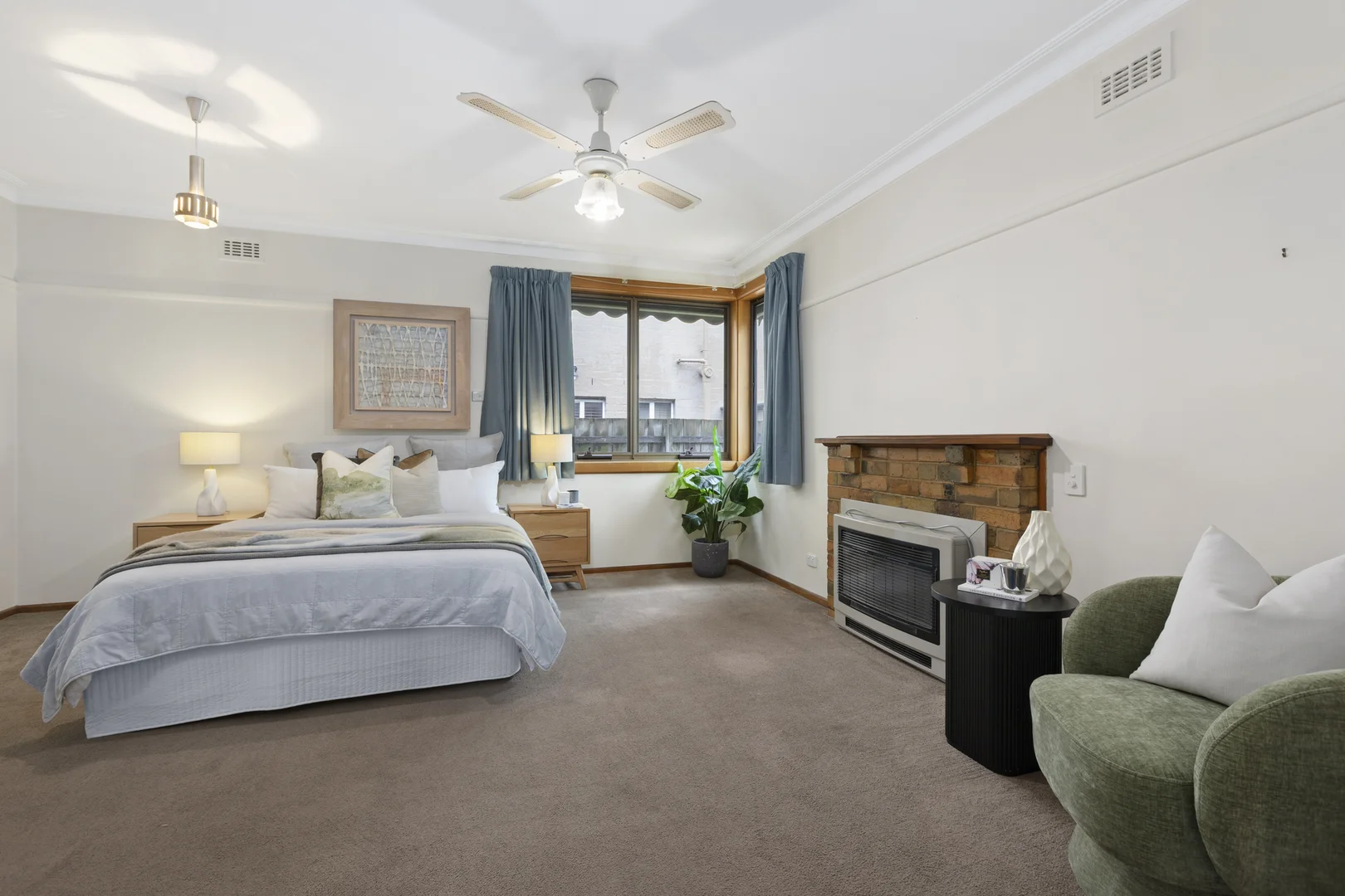 Additional image 5 of 2 Lawborough Avenue, Parkdale VIC 3195