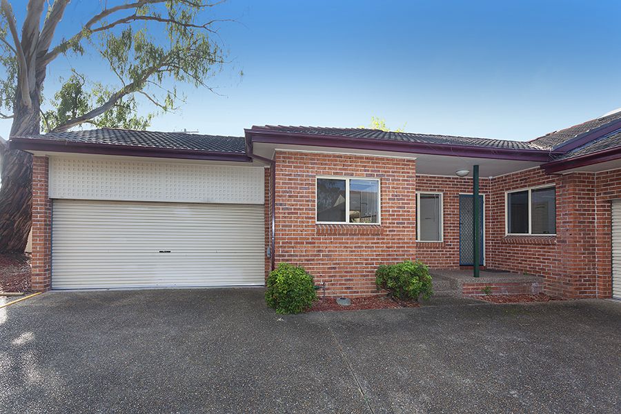 2/2A Faye Avenue, Blakehurst NSW 2221, Image 0