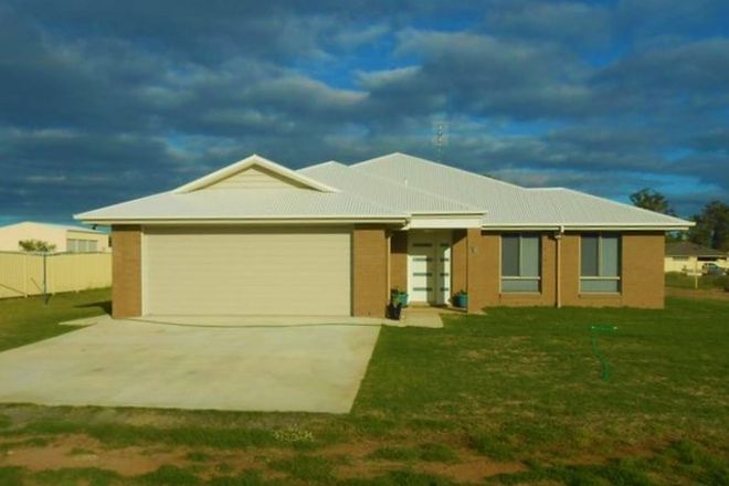25 Houses For Sale In Miles Qld 4415 Domain