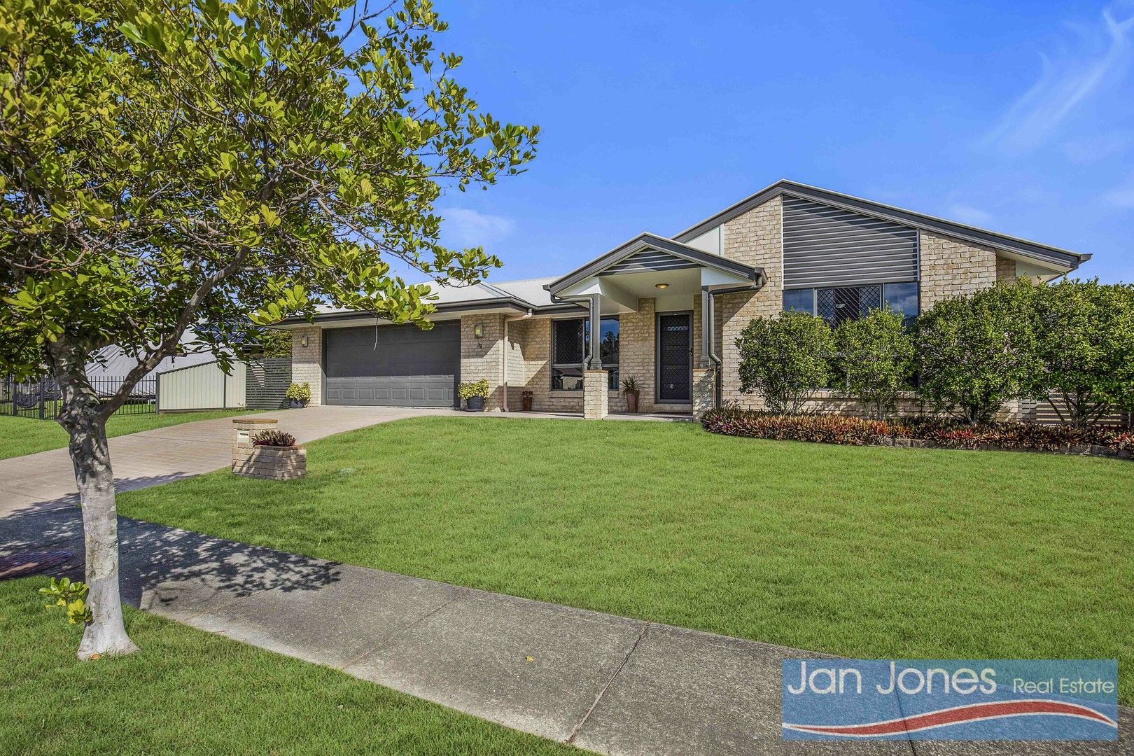 38 Tranquility Dr, Rothwell QLD 4022, Image 0
