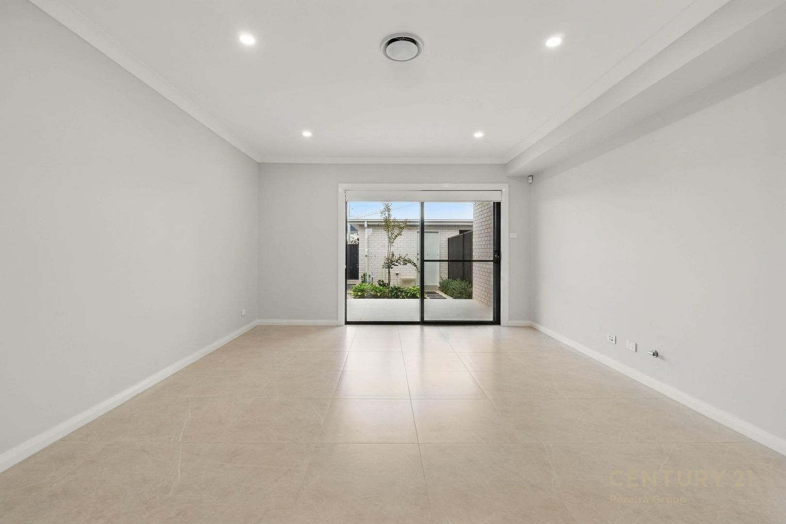 81 Thompson Road, Oran Park NSW 2570 - Townhouse For Rent | Domain
