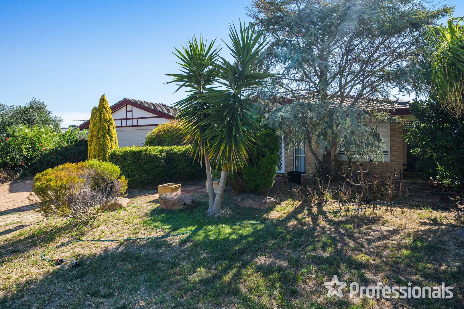 13 Adria Road, Alexander Heights WA 6064, Image 2