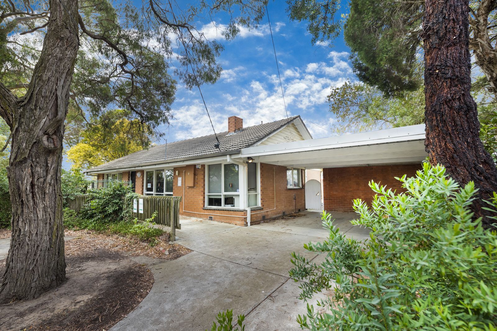 19 Neil Court, Blackburn South VIC 3130, Image 2