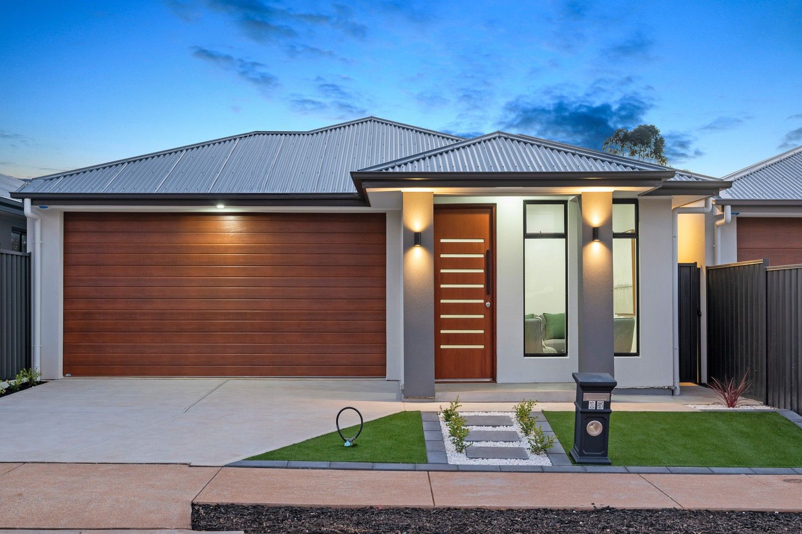 15 Murray Crescent, Smithfield Plains SA 5114, Image 0