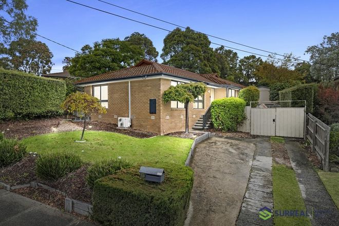 Picture of 33 Enfield Drive, BAYSWATER VIC 3153