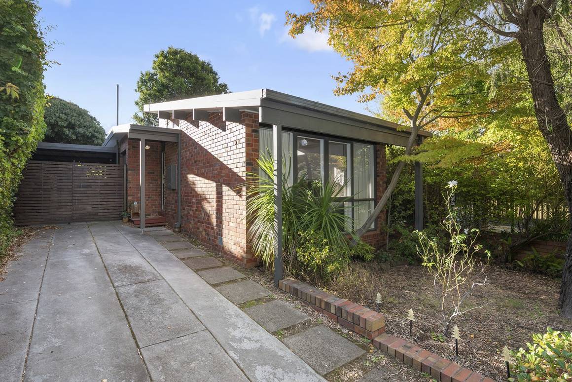 Picture of 22A Harkness Street, QUARRY HILL VIC 3550