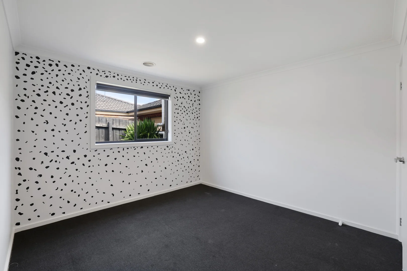 Additional image 8 of 2 Palm Square, Drouin VIC 3818