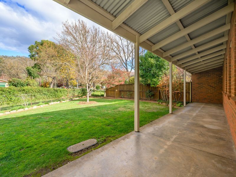 2/19 Gavan Street, Bright VIC 3741, Image 2