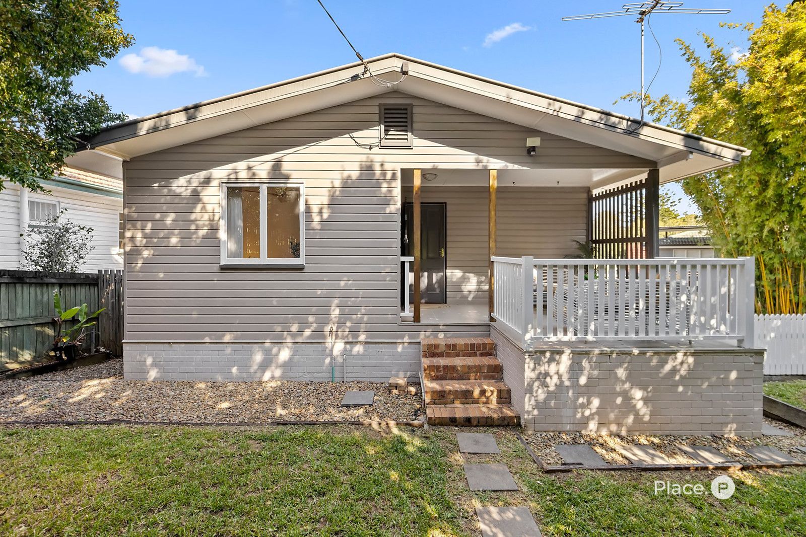 4 bedrooms House in 44 Keble Street CORINDA QLD, 4075