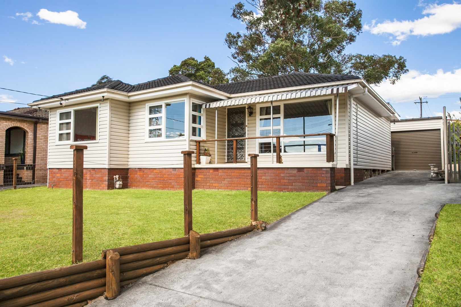 98 Thurlgona Road, Engadine NSW 2233, Image 0