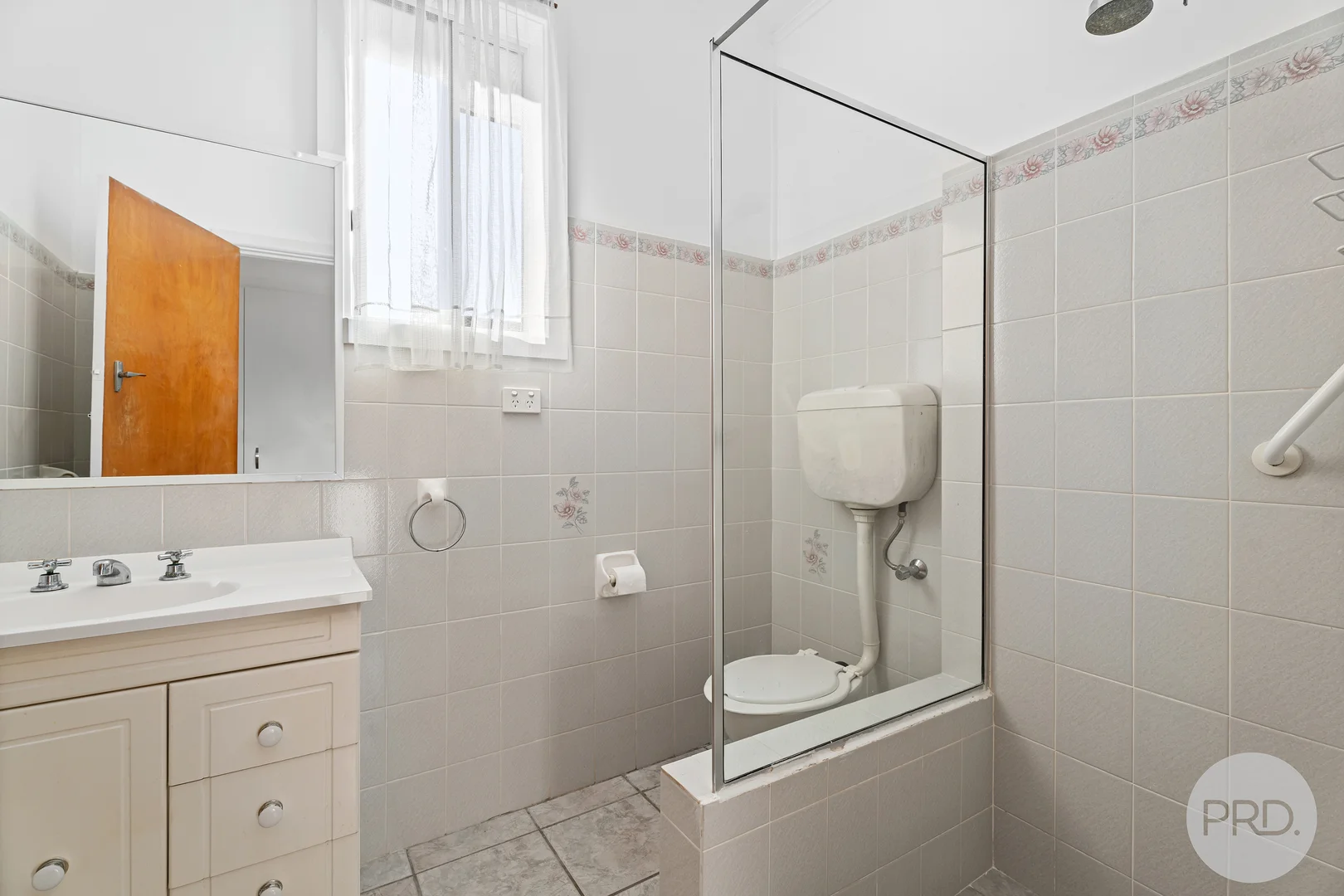 Additional image 5 of 2/18 Messines Street, Shoal Bay NSW 2315