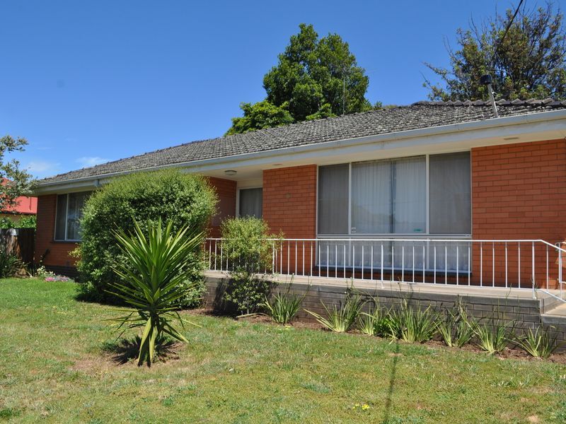 13 Lerderderg Street, Bacchus Marsh Property History & Address