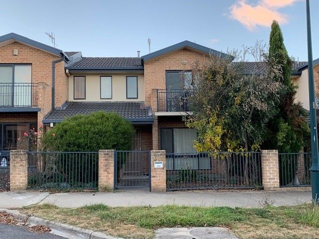 3 bedrooms House in 37 Ayrton Street GUNGAHLIN ACT, 2912