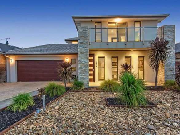 6 Woolwich Way, Taylors Hill VIC 3037