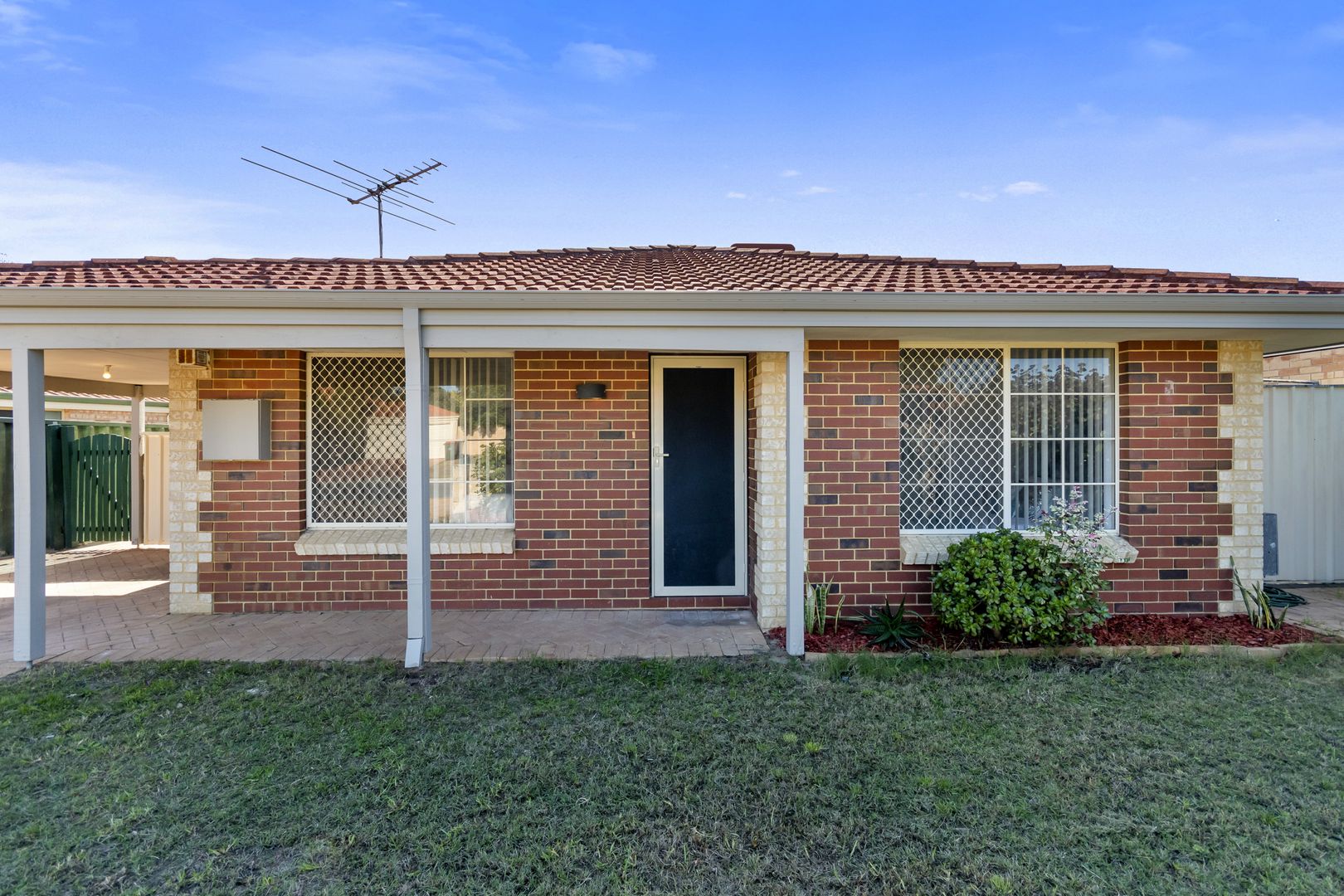 10 Canopy Court, Banksia Grove WA 6031, Image 1