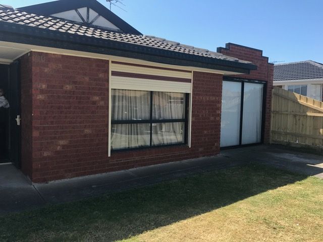 3 bedrooms House in 60 Ashleigh Crescent MEADOW HEIGHTS VIC, 3048