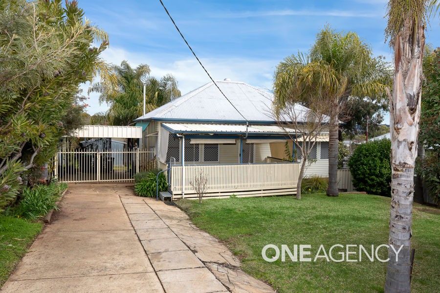 8 BOLGER AVENUE, Mount Austin NSW 2650, Image 0