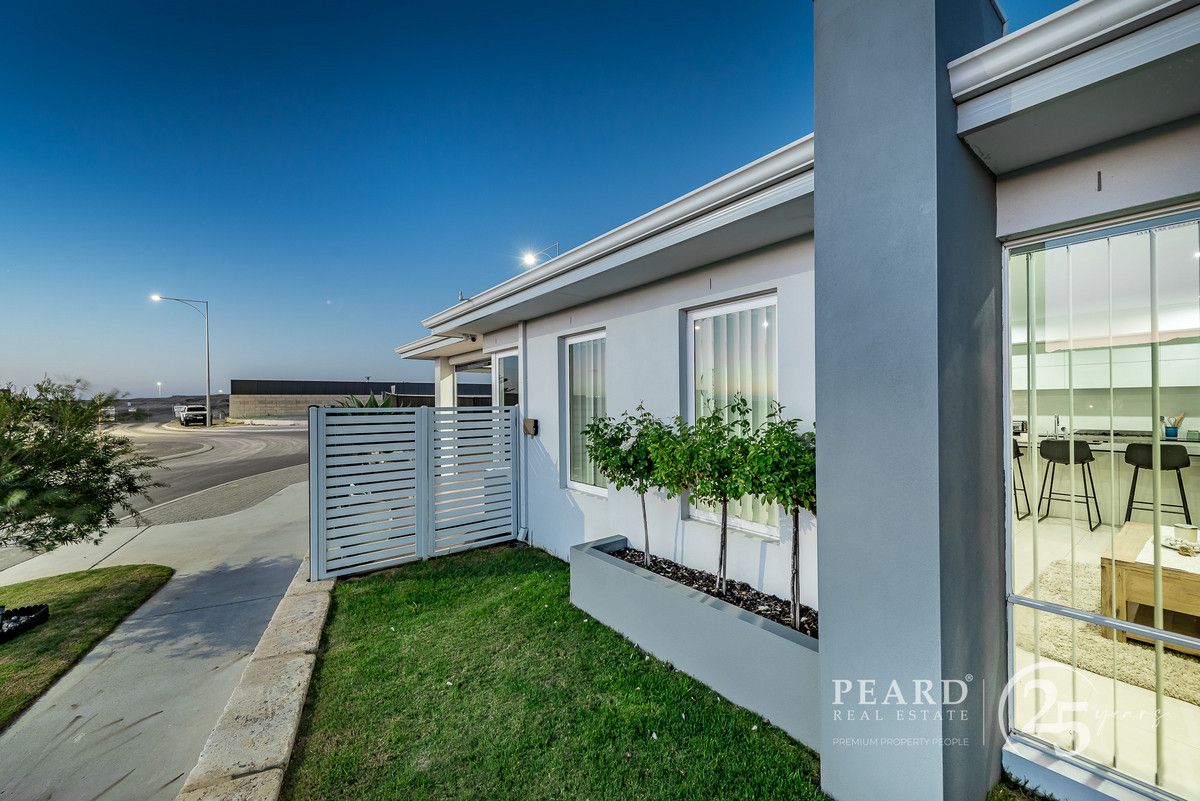 1 Midsummer Avenue, Jindalee WA 6036, Image 2