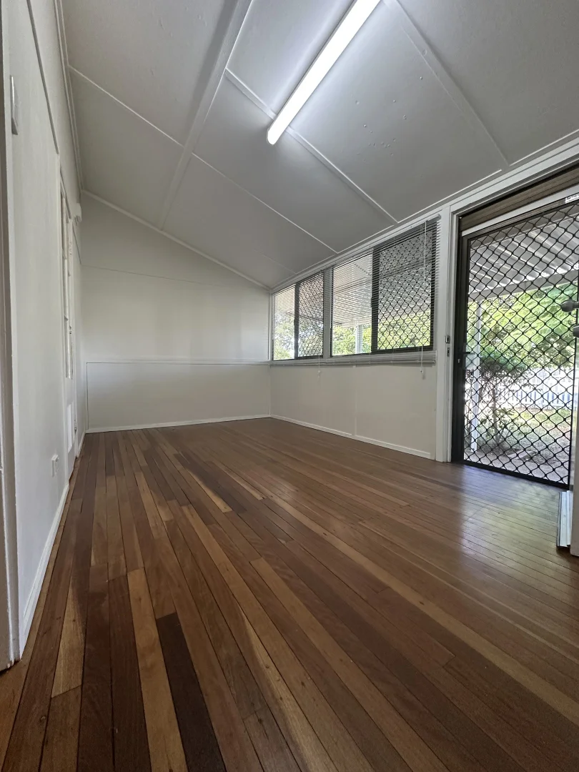 Additional image 3 of 3 Thackeray Street, Park Avenue QLD 4701