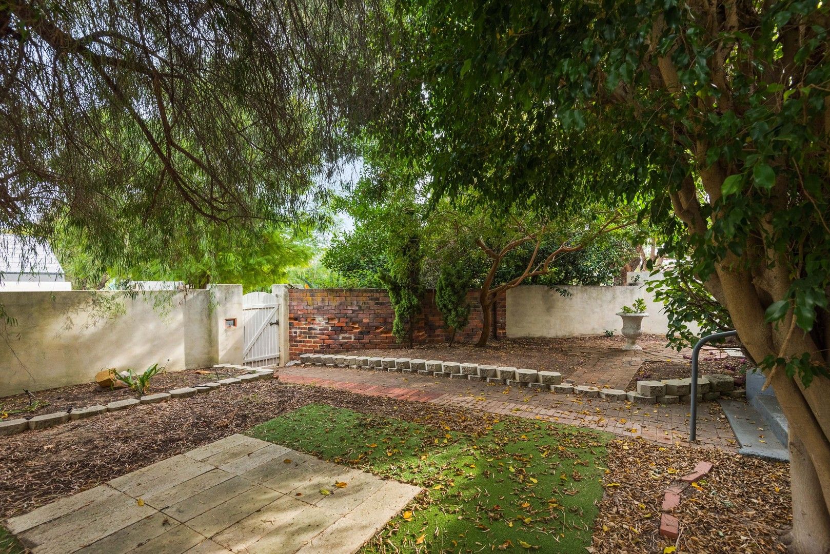 16 Bedford Avenue, Subiaco WA 6008, Image 2