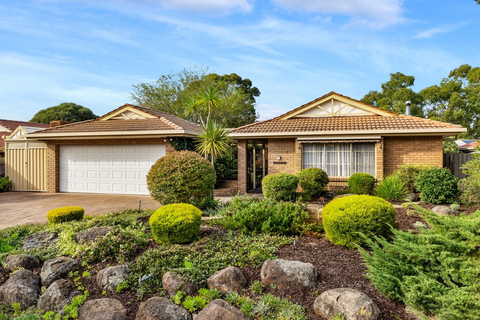 3 bedrooms House in 50 Balmoral Circuit SUNBURY VIC, 3429