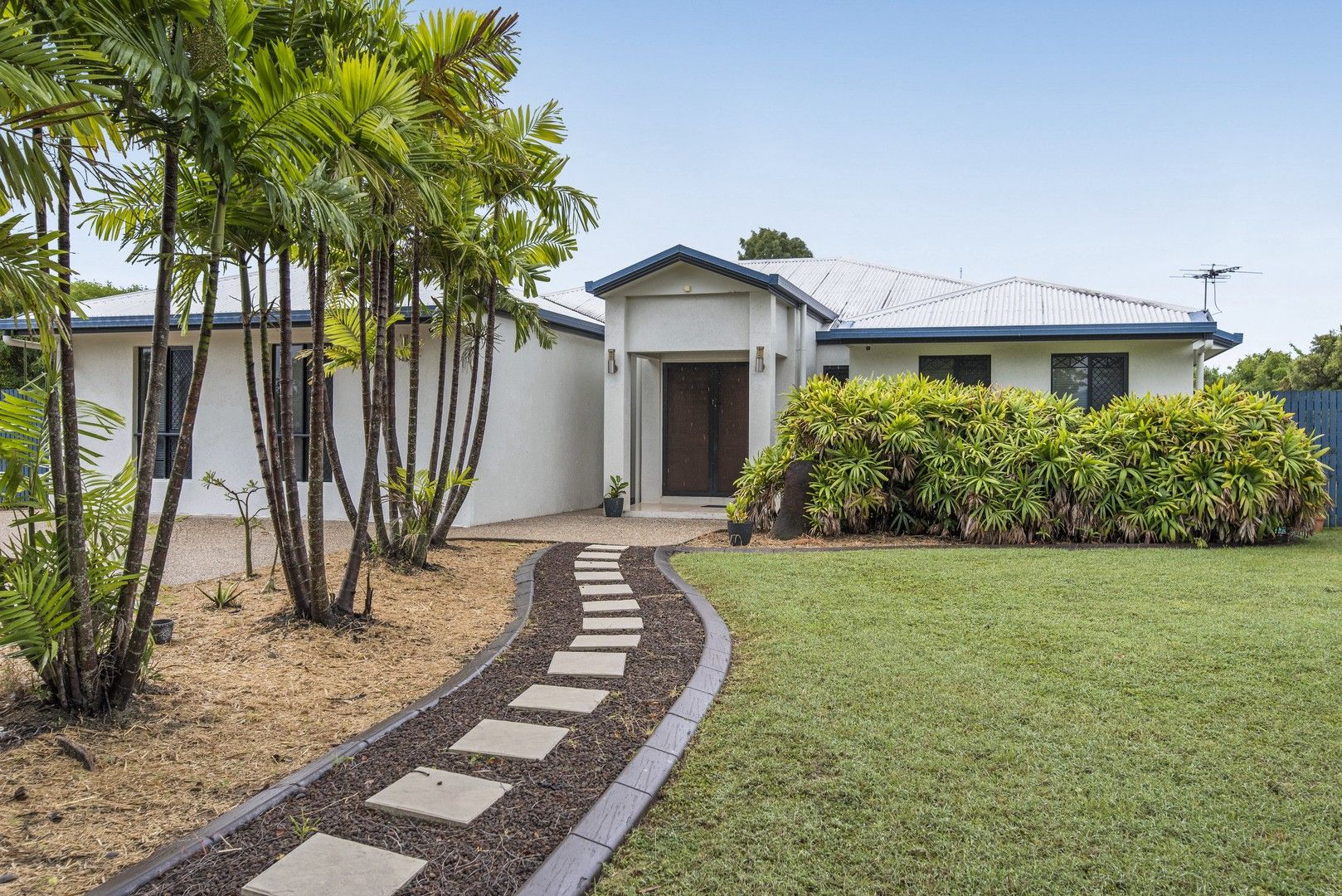 12 Shoalmarra Drive, Mount Low QLD 4818, Image 1