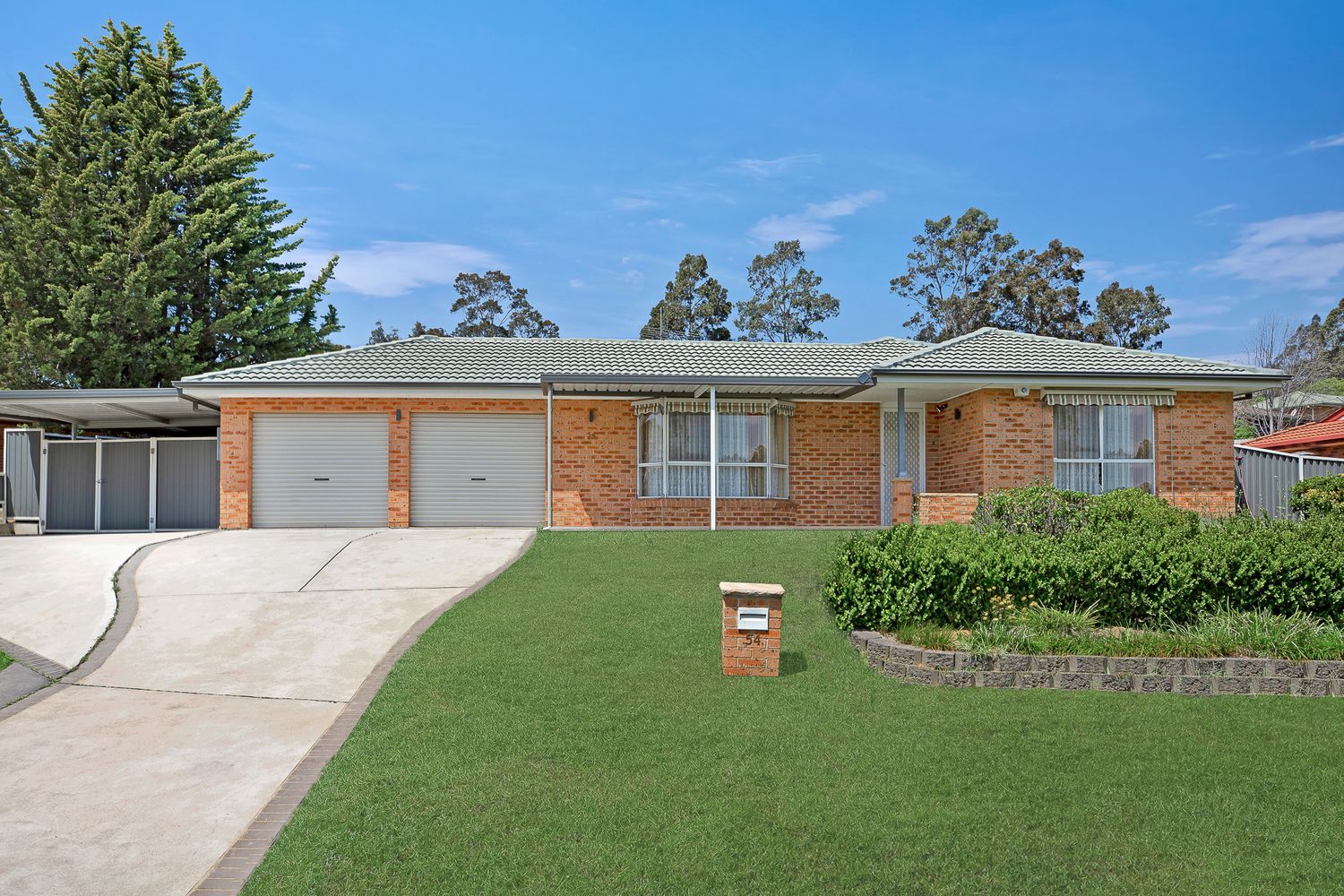 54 Downes Crescent, Currans Hill NSW 2567, Image 0