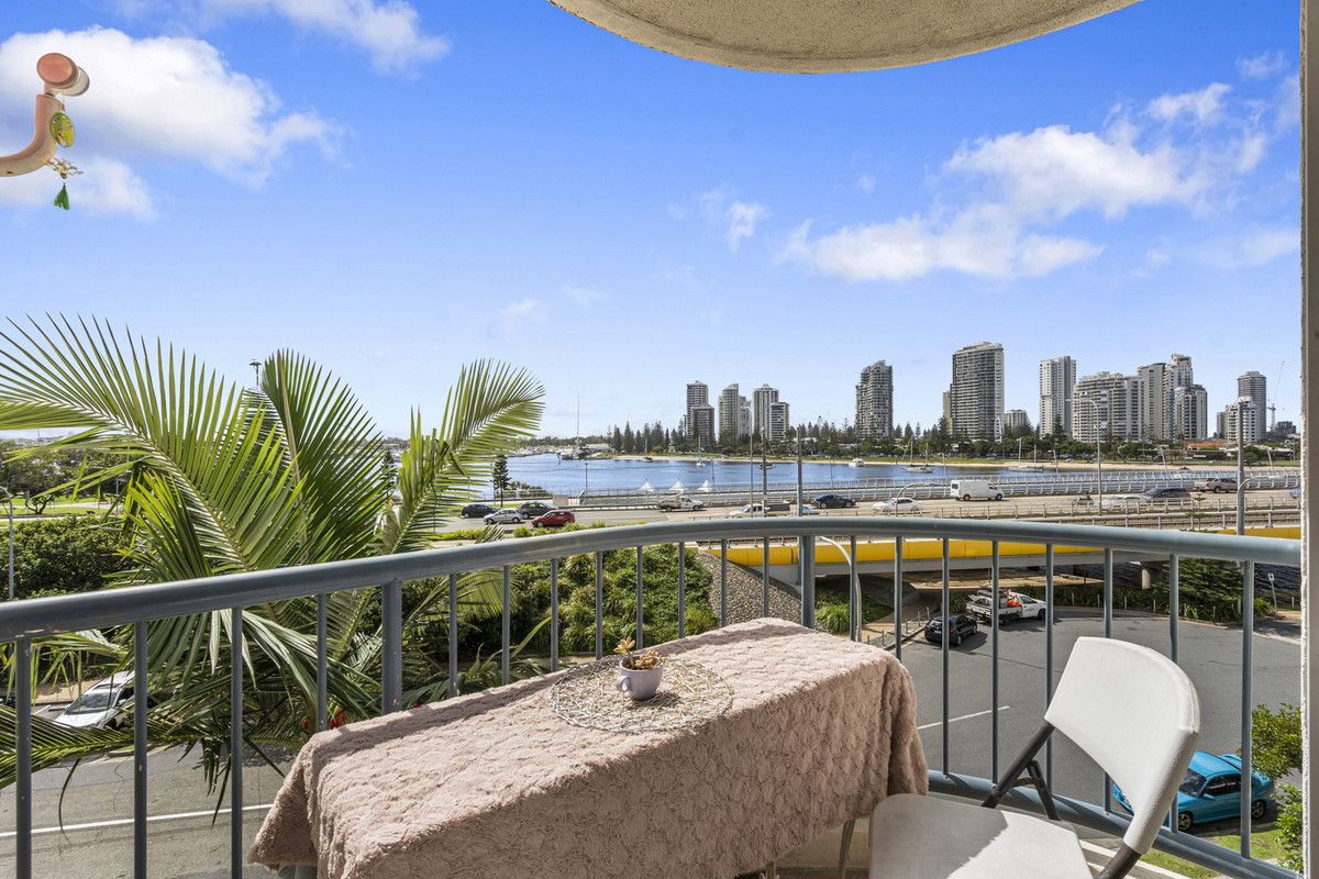 416/2 Barney Street, Southport QLD 4215, Image 2