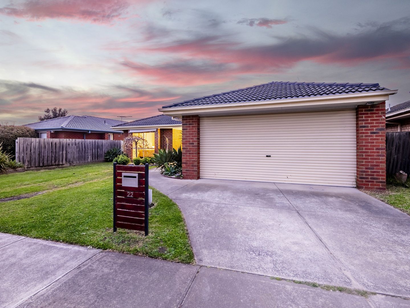 22 Glenaire Crescent, Cranbourne West VIC 3977, Image 1