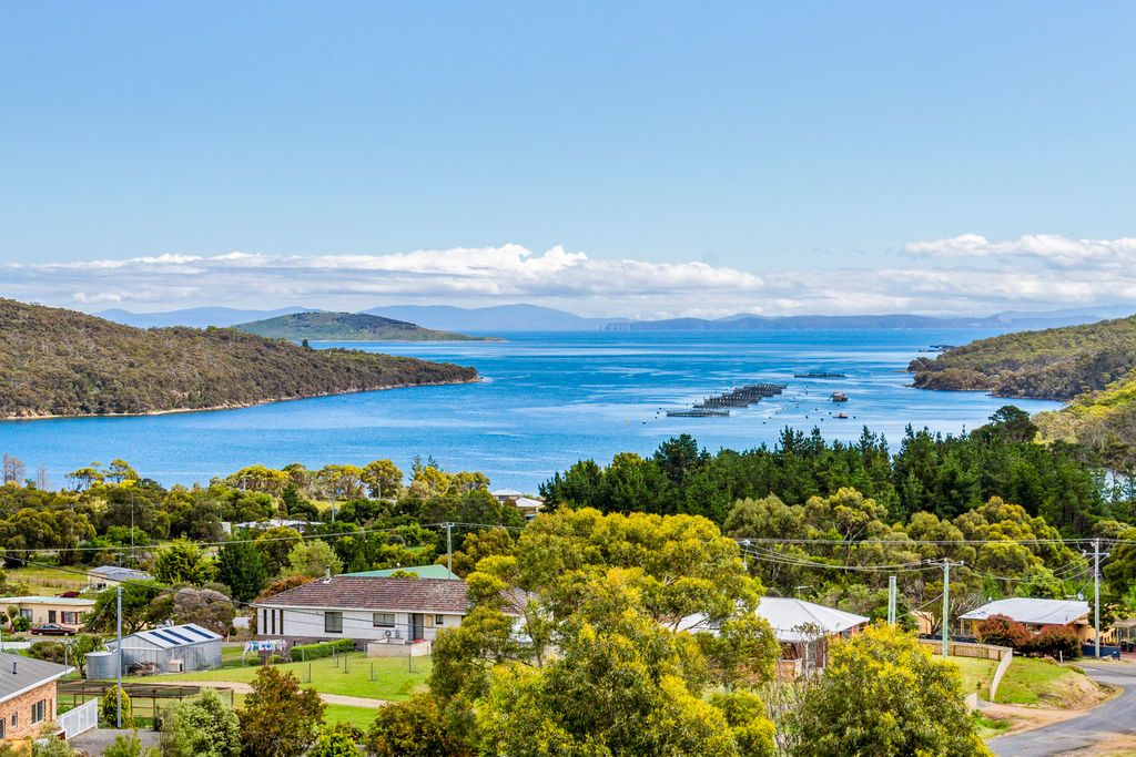 15 Eagle View Road, Nubeena TAS 7184, Image 1