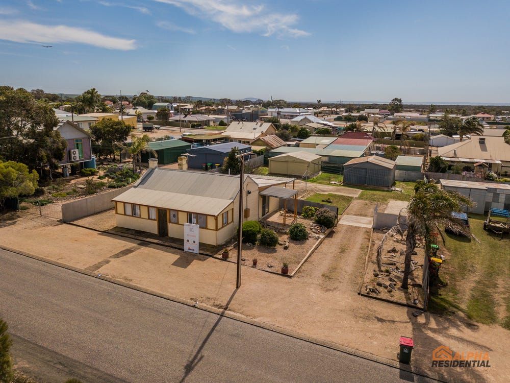 18 Wells Terrace, Price SA 5570, Image 0