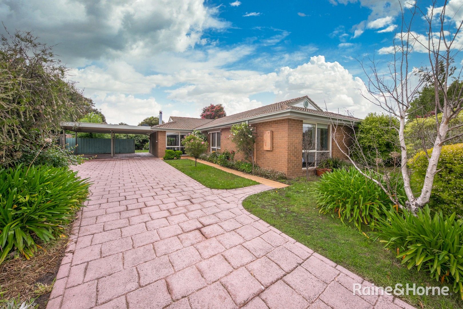 11 Fisher Court Sunbury VIC 3429 Domain