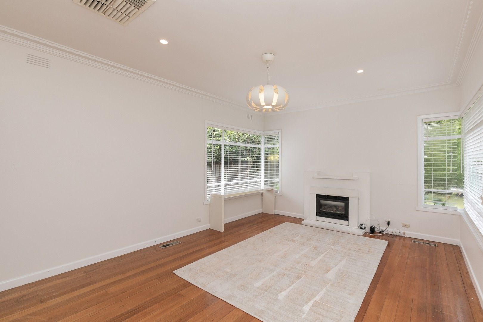 3 bedrooms House in 365 Canterbury Road FOREST HILL VIC, 3131