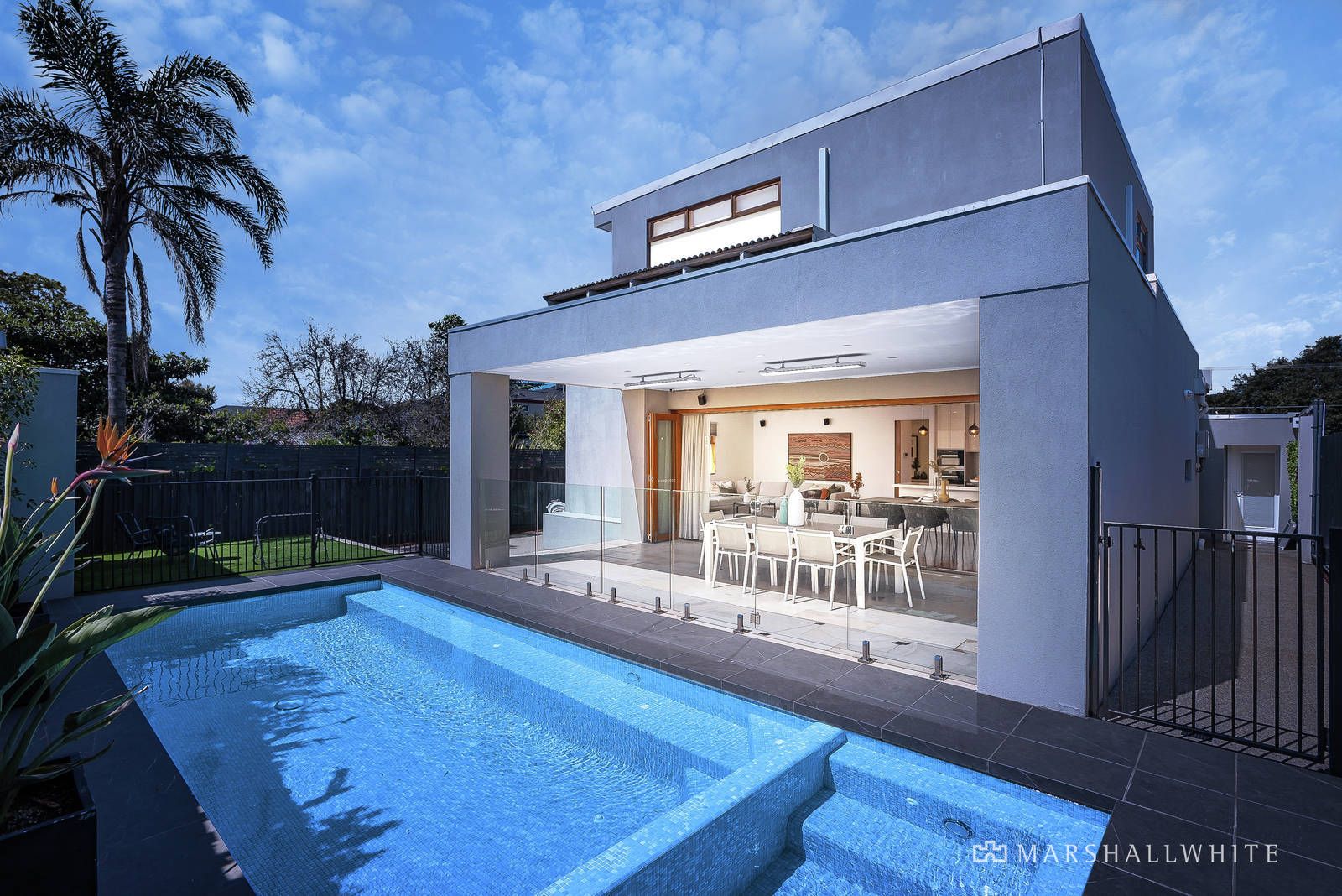 5 bedrooms House in 5 Seventh Street PARKDALE VIC, 3195