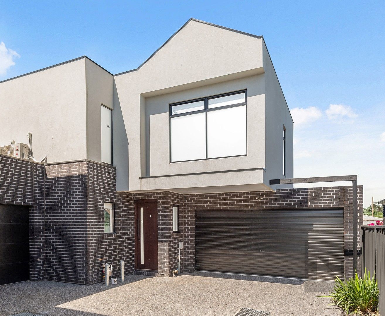 3 bedrooms Townhouse in 3/10 Rennison Street BRAYBROOK VIC, 3019