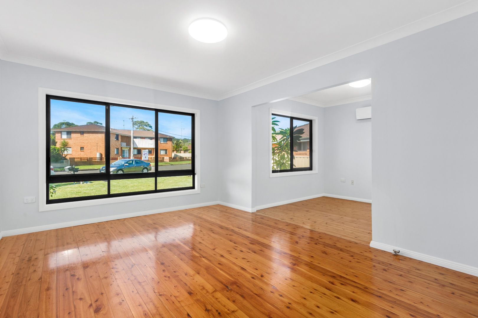 30 Roberts Avenue, Barrack Heights NSW 2528, Image 2
