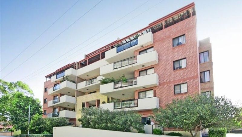 2 bedrooms Apartment / Unit / Flat in 11/9-11 Bathurst Street LIVERPOOL NSW, 2170