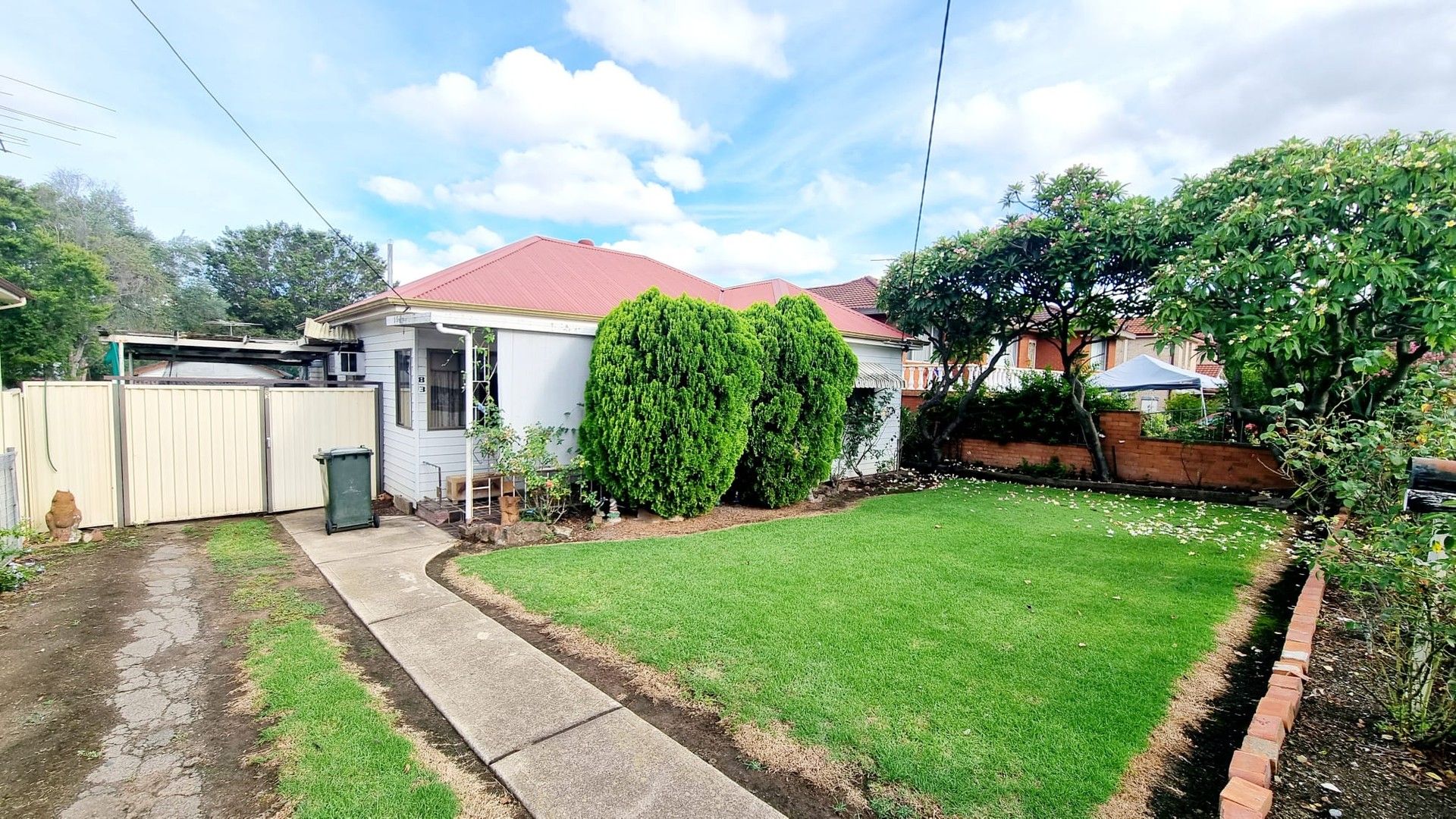 2 bedrooms House in 83 Targo Road PENDLE HILL NSW, 2145