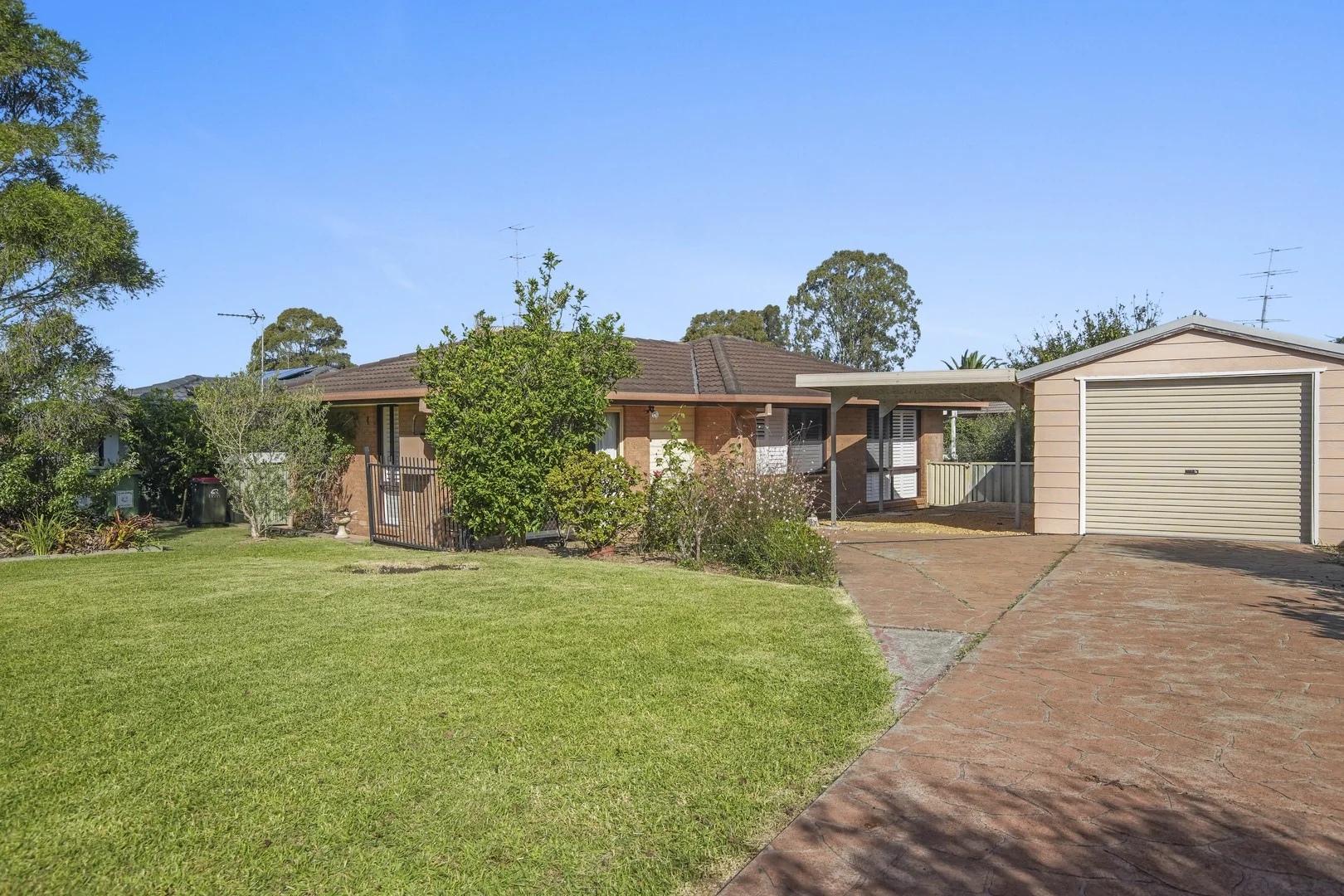 11 Jane Close, Lake Haven NSW 2263