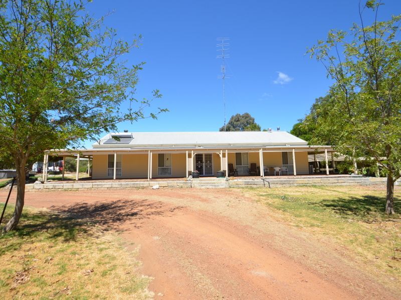 18 Smith Street, Cookernup WA 6219, Image 0