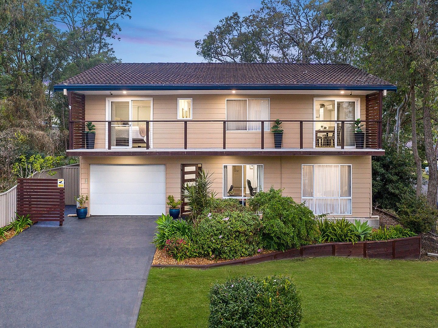 9 Lloyd Avenue, Chain Valley Bay NSW 2259, Image 0