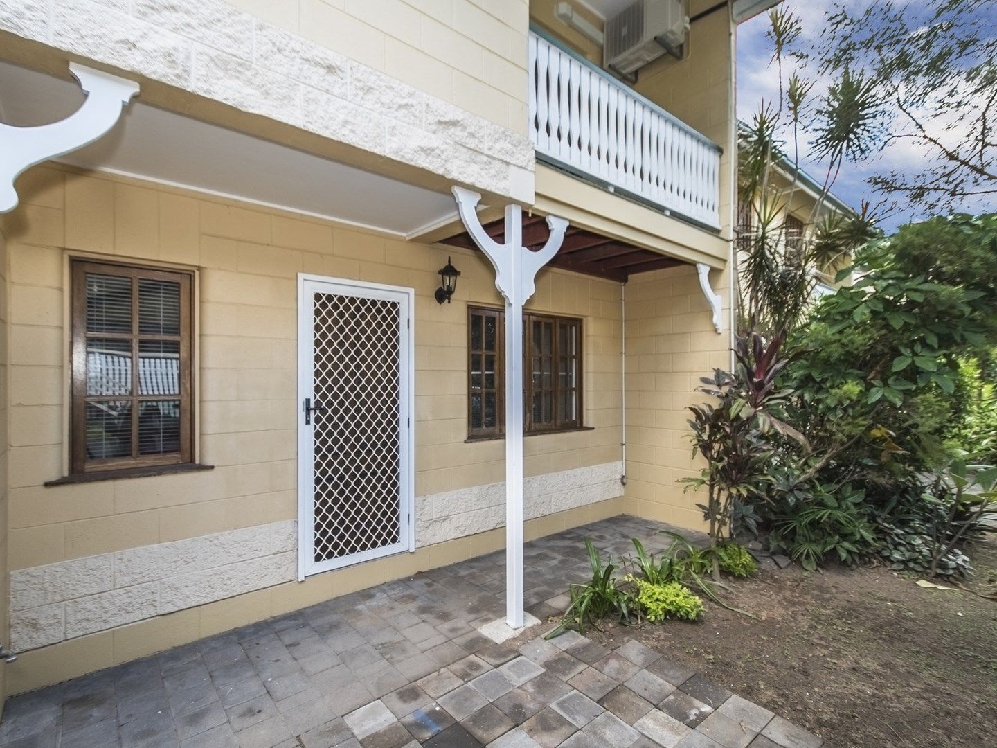 37/404-418 McCoombe Street, Mooroobool QLD 4870, Image 0