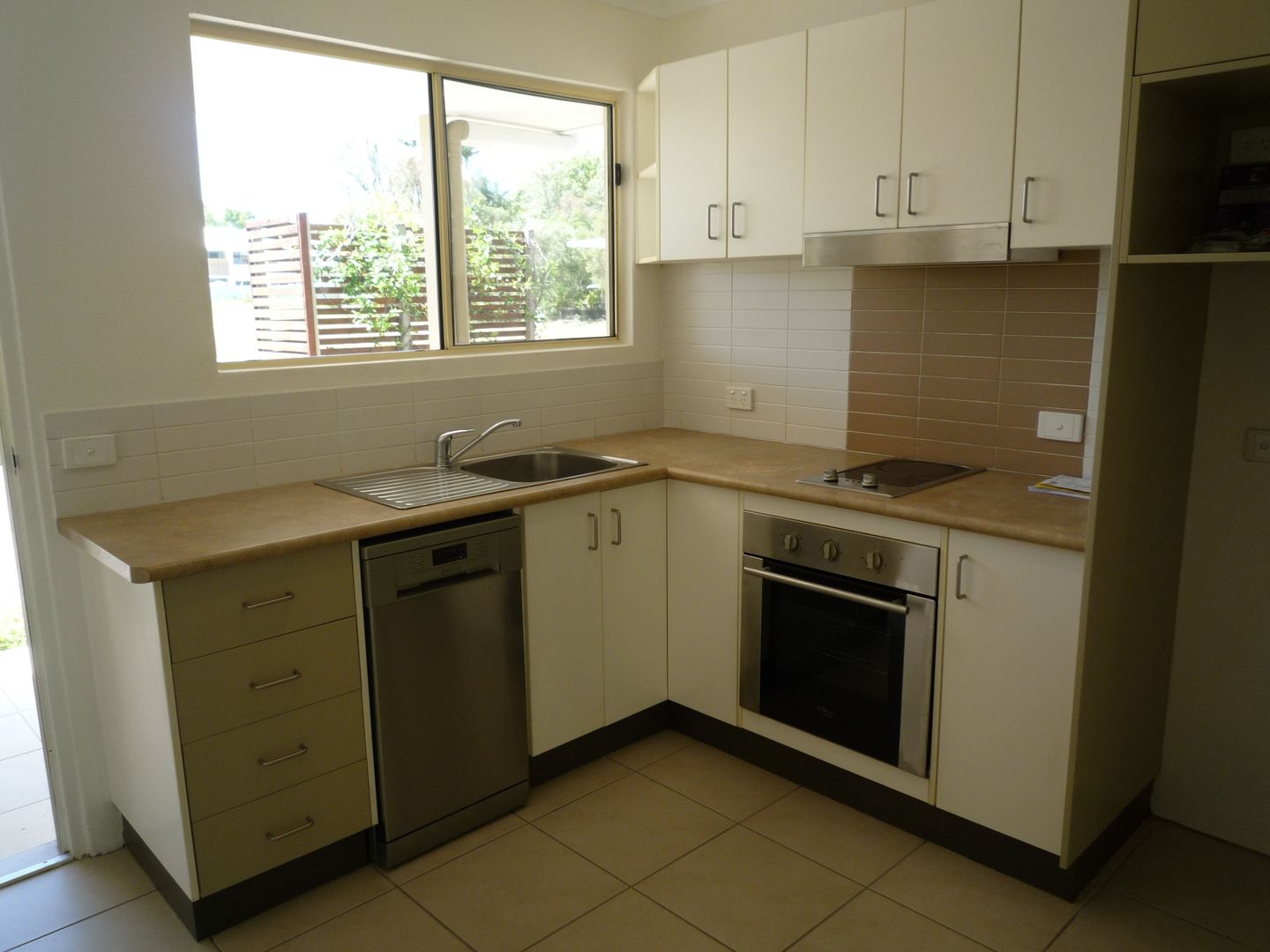 Unit 4/20 Stevens St, Yandina QLD 4561, Image 1