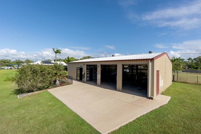 Picture of 3 Rhyl Court, MOUNT LOW QLD 4818