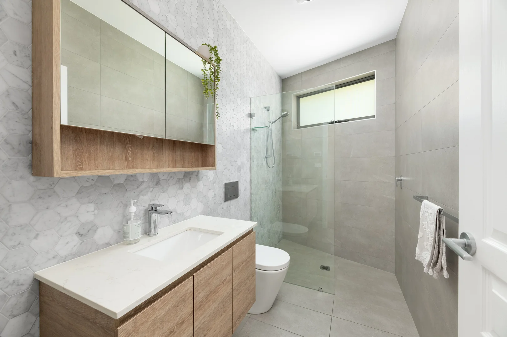 Additional image 5 of 3/2 Sutherland Road, Jannali NSW 2226