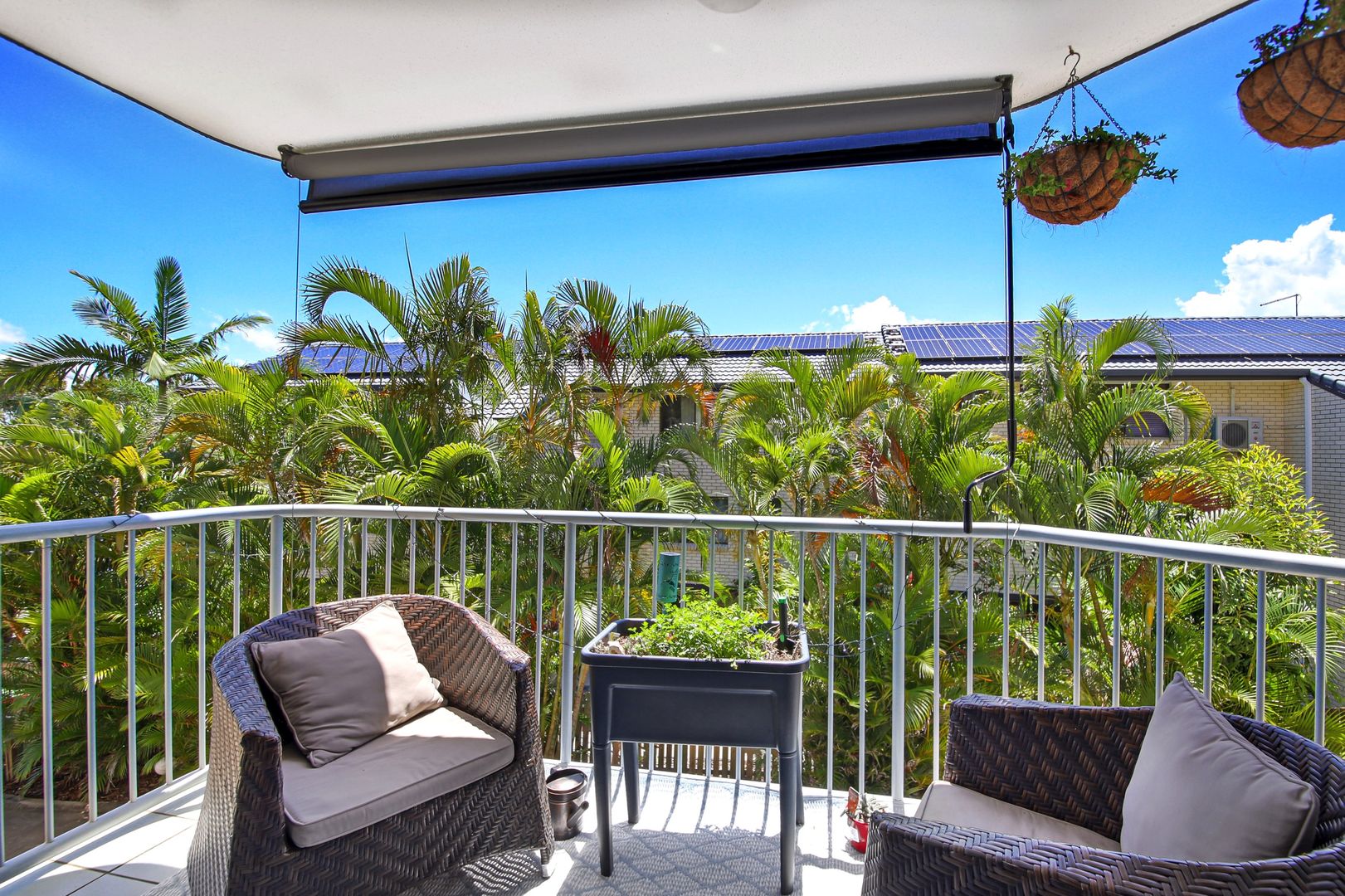 2/33 Burgess Street, Kings Beach QLD 4551, Image 2